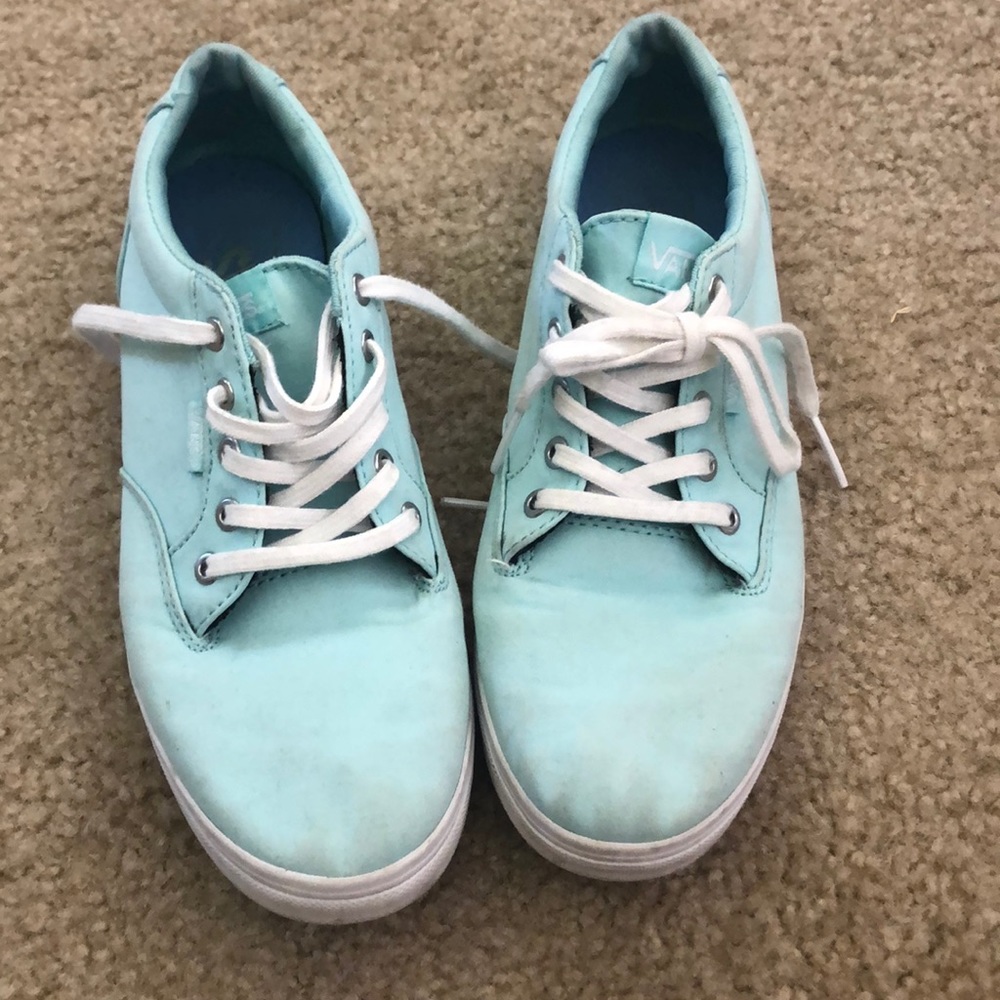 Vans size 8, I think they’re called Tiffany blue